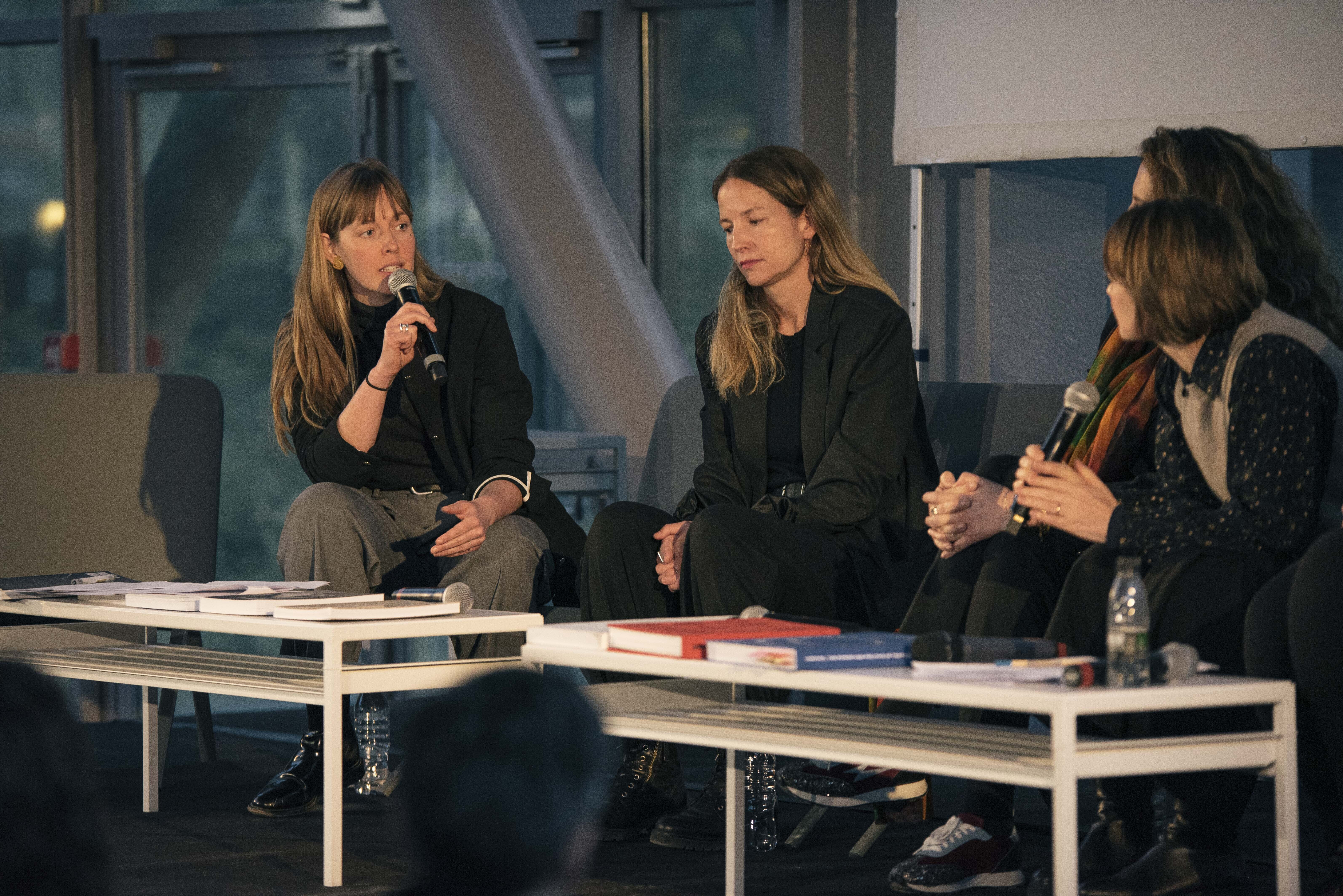 Du tissage  l'histoire entre les fils   2025