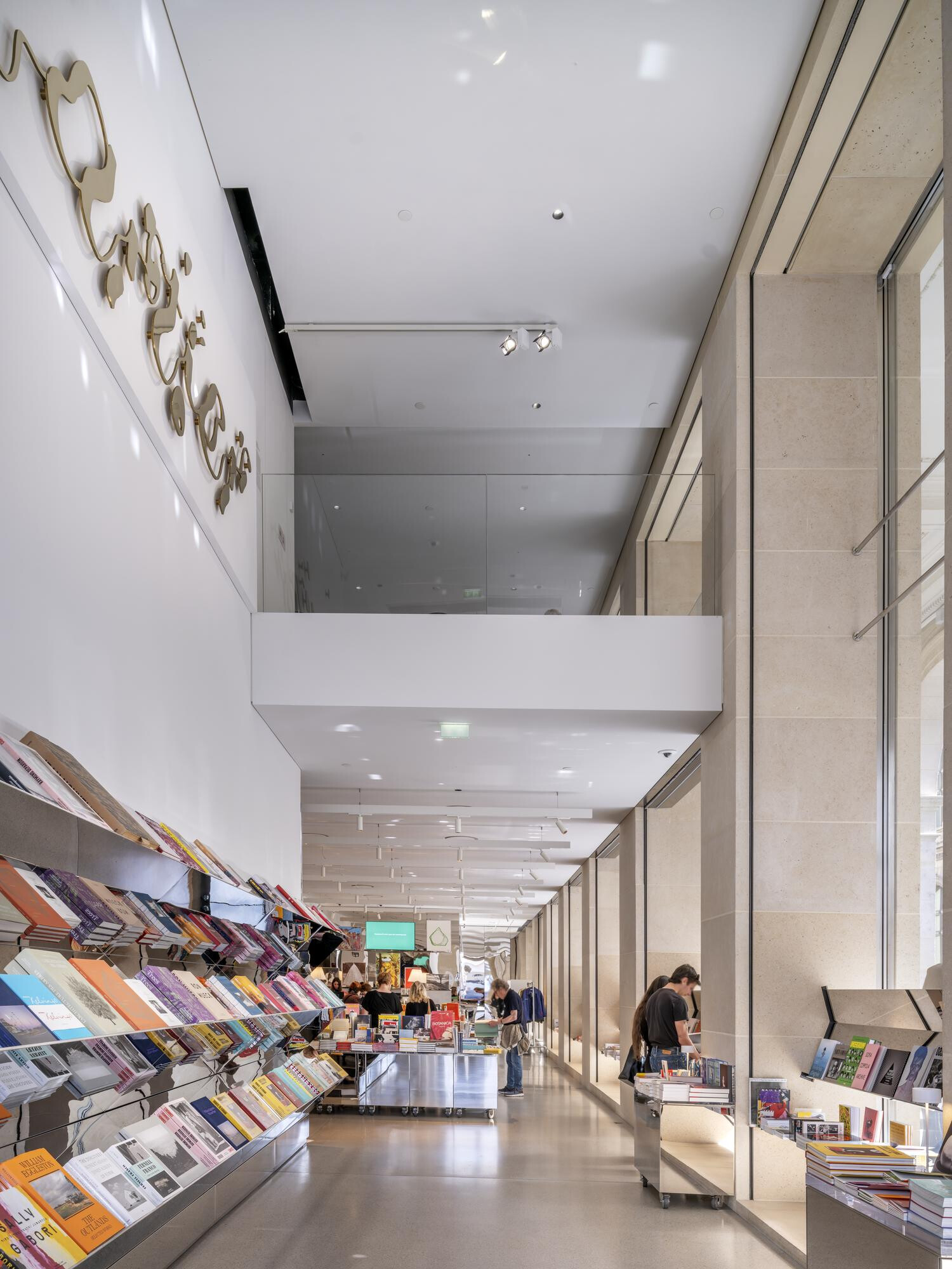 Librairie de la Fondation Cartier pour l'art contemporain © Luc Boegly