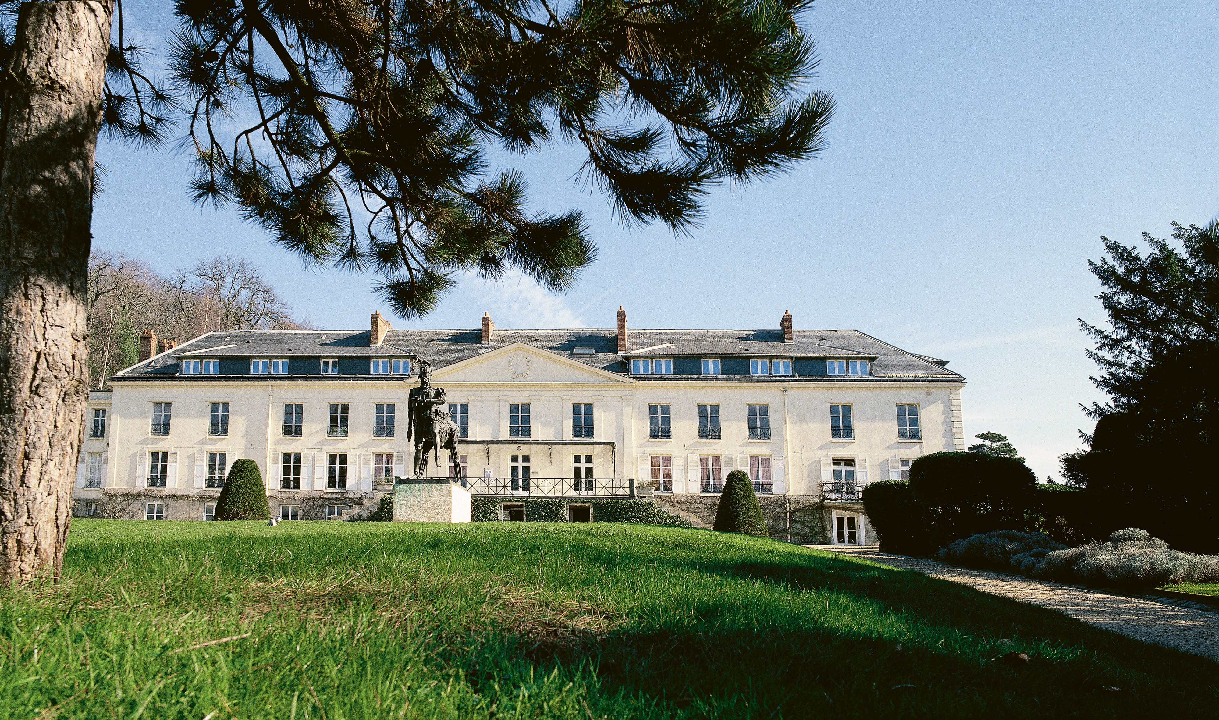 La Fondation Cartier pour l’art contemporain dans le domaine du Montcel, à Jouy en Josas, 1984   Photographe © Daniel Boudinet