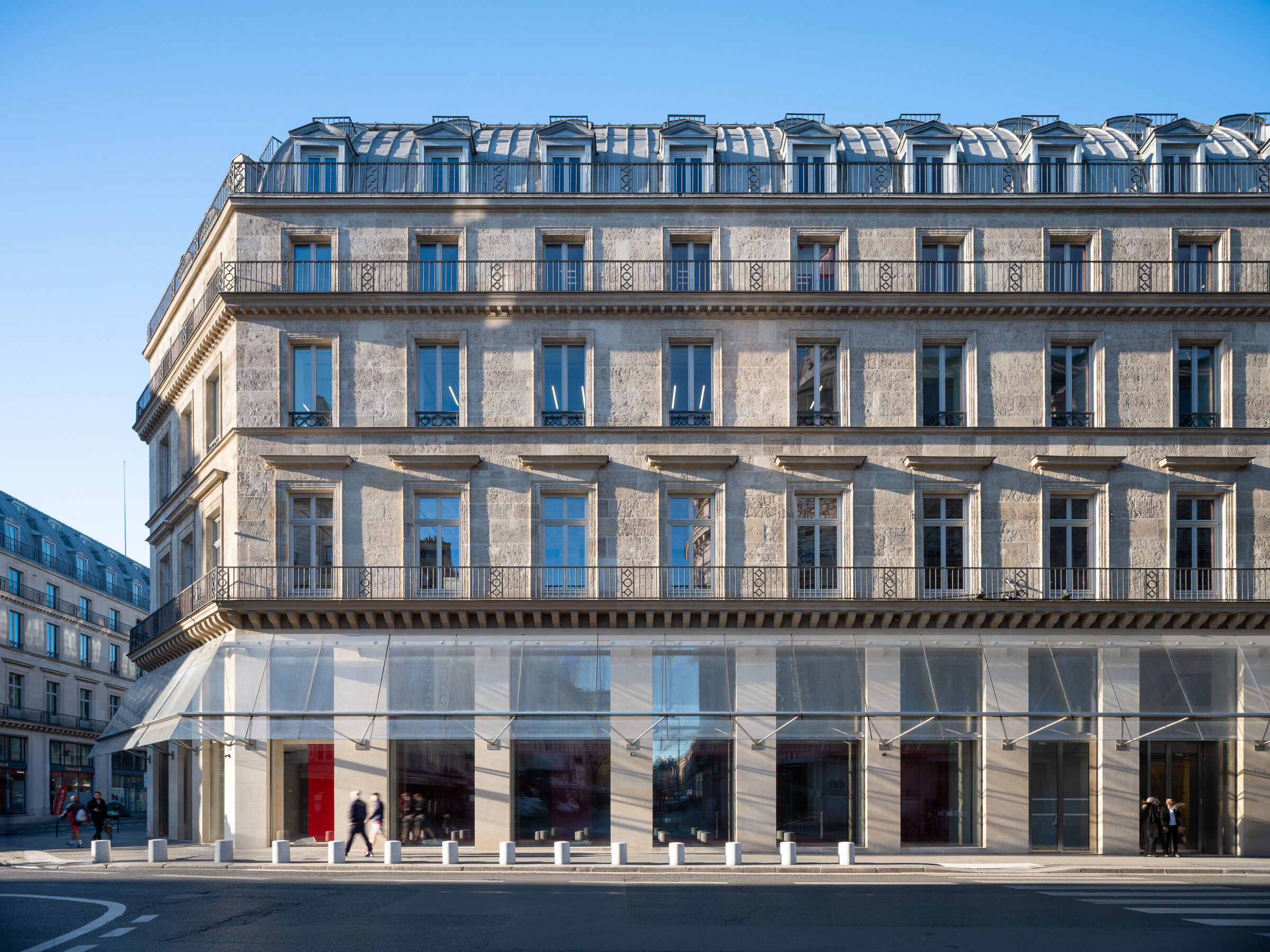 Photo du bâtiment de la Fondation Cartier pour l'art contemporain au 2 place du Palais-Royal