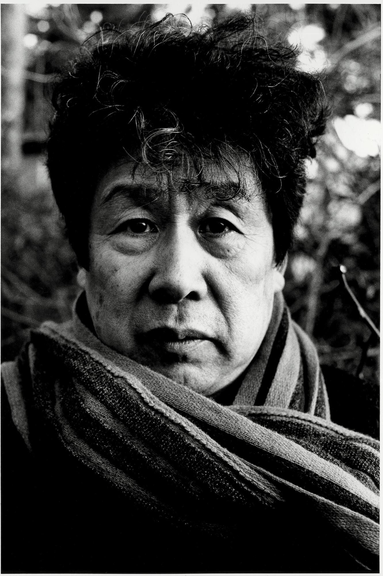 Portrait de Tadanori Yokoo par Daido Moriyama, Tokyo, décembre 2005