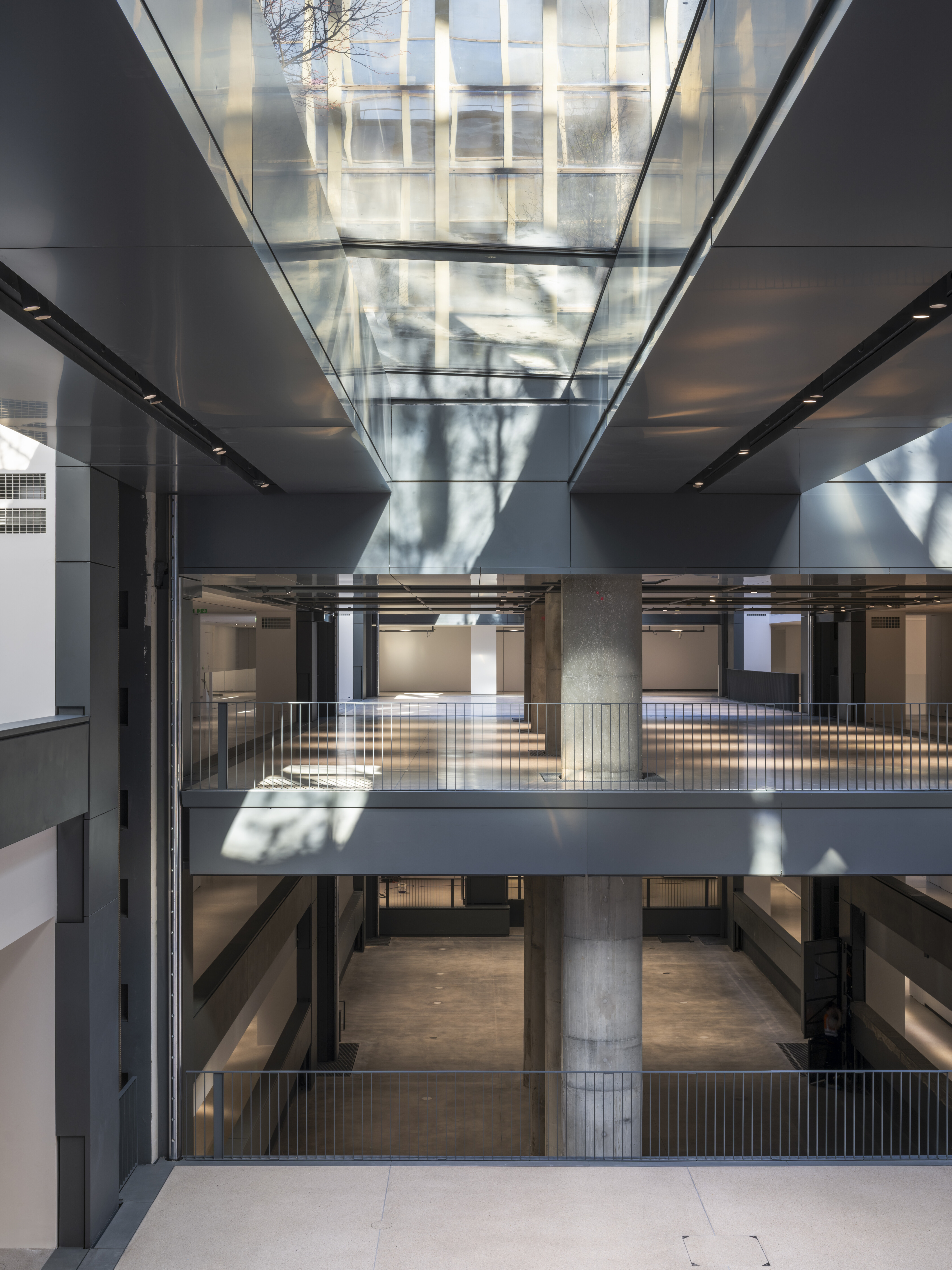 Bâtiment Palais Royal   2025   Martin Argyroglo   4