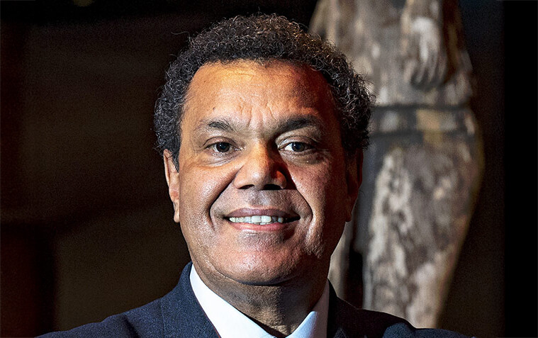 Portrait Emmanuel Kasarherou   2025