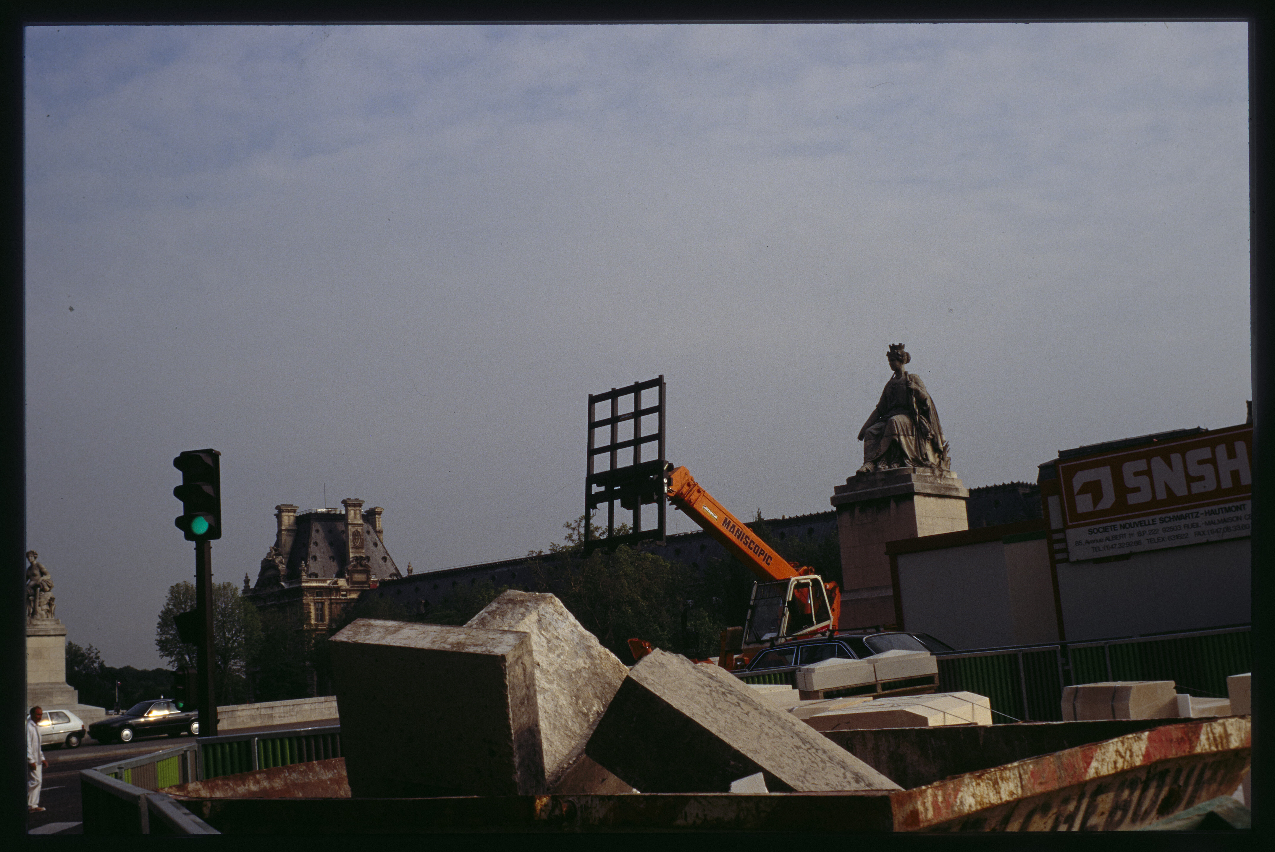 Raymond Hains, Sans titre, 1994. Dimensions  Copie d’exposition  Collection Fondation Cartier pour l’art contemporain  © Raymond Hains, Adagp, Paris, 2026