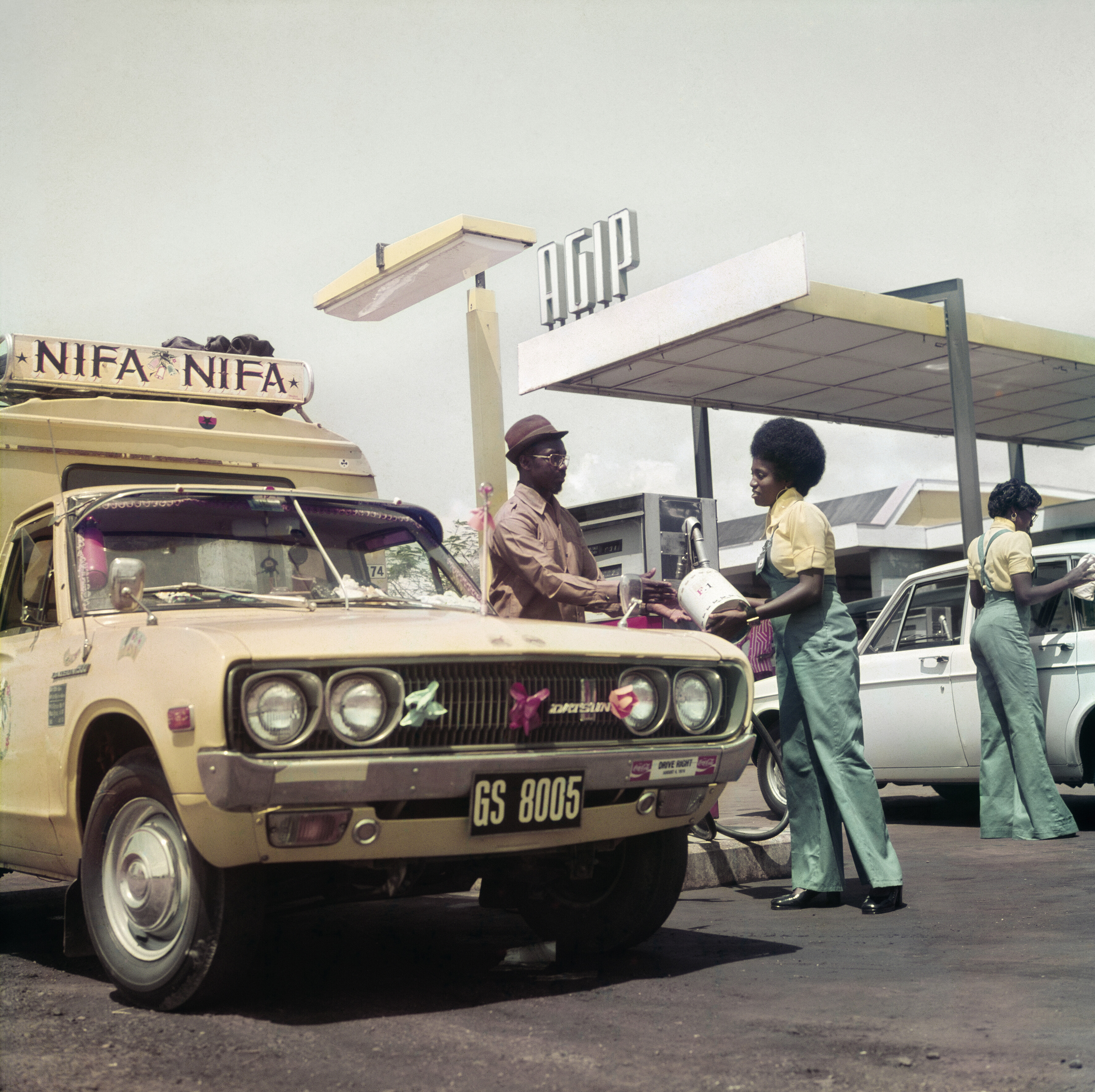 James Barnor, AGIP Calendar of 1974, 1973, Accra, Chromogenic print, 44 × 44 cm. © James Barnor, courtesy galerie Clémentine de la Féronnière