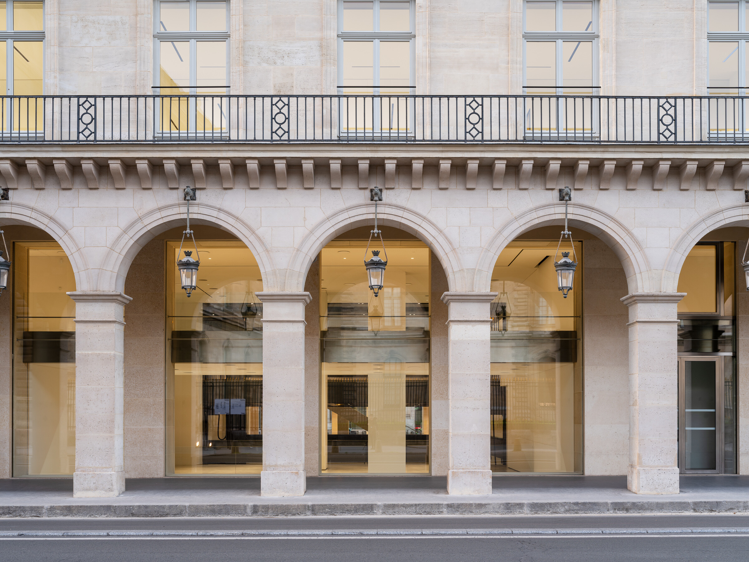 Photo du bâtiment de la Fondation Cartier pour l'art contemporain au 2 place du Palais-Royal