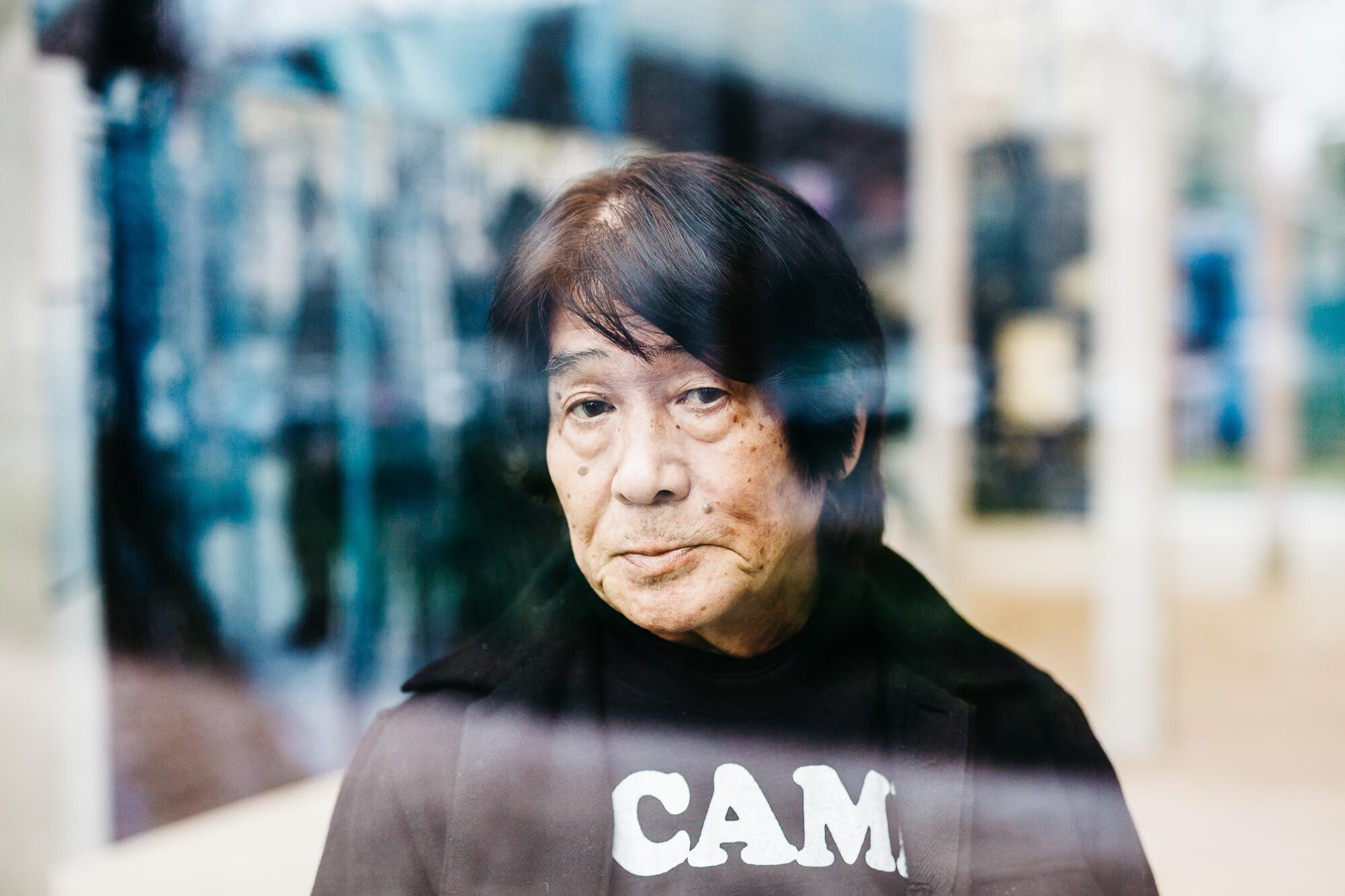 Daido Moriyama lors de l'exposition Daido Moriyama, Daido Tokyo, Paris, 2016