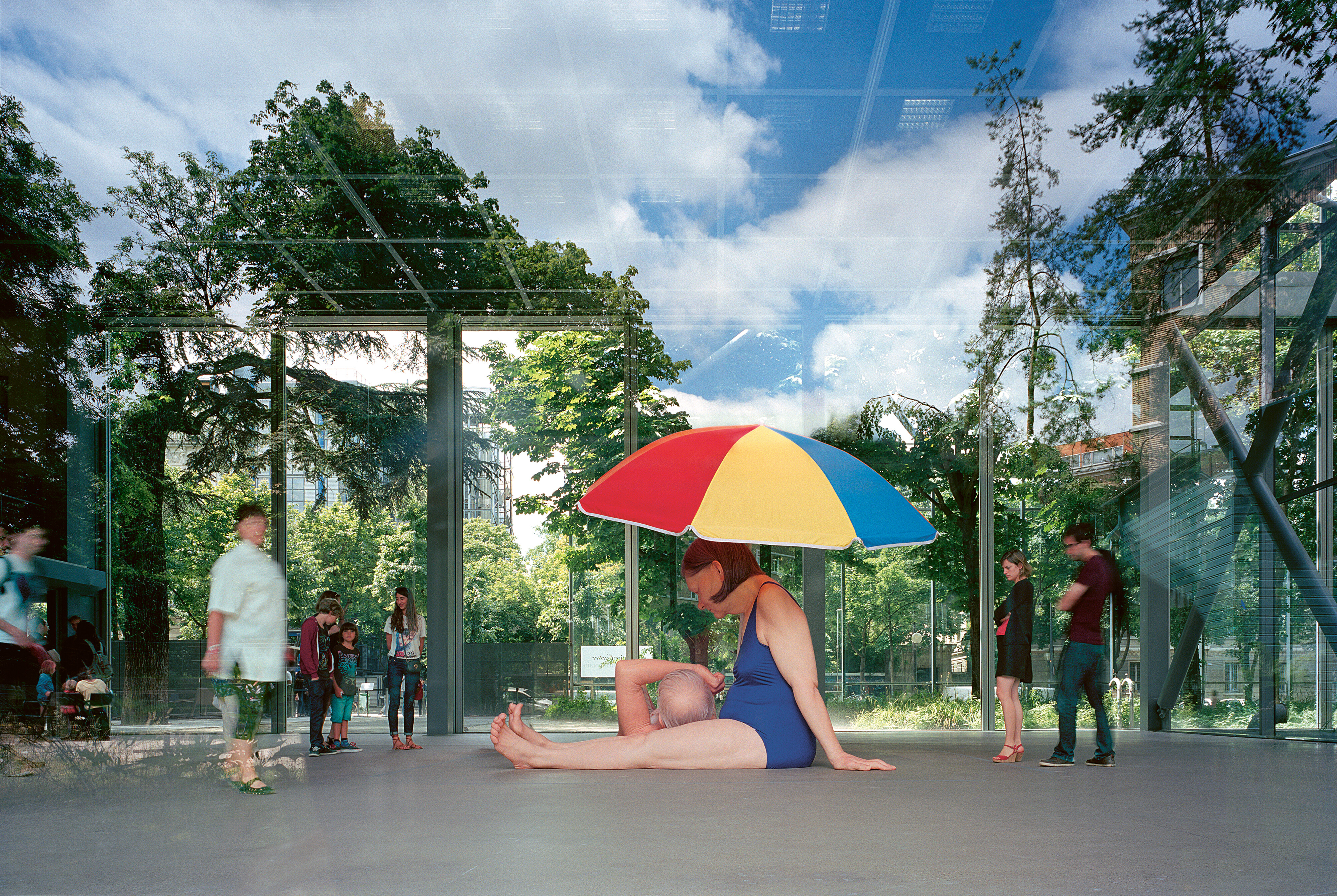 Vue de l'exposition Ron Mueck 2013