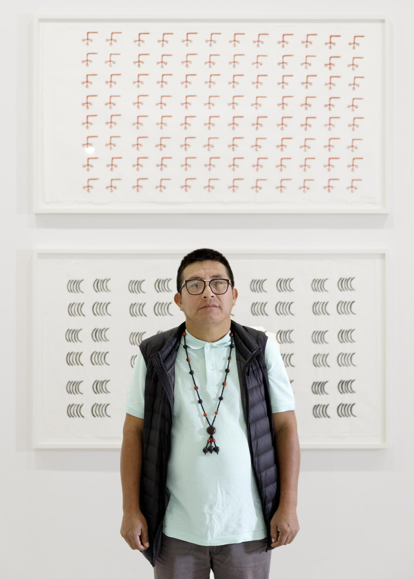 Sheroanawe Hakihiiwe (Yanomami) à l'occasion de l'exposition Les Vivants, Tripostal, mai 2022